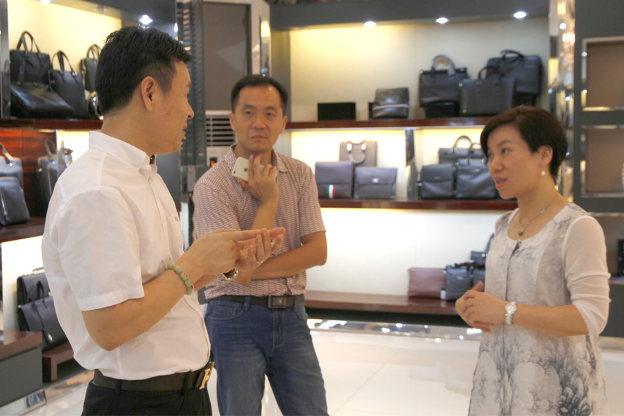 女包加工厂博深皮具展厅.jpg